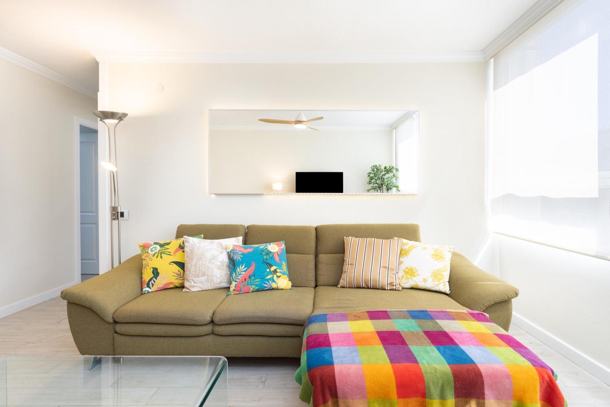 Home2book Bright & Communal Pool Cruz Apartament